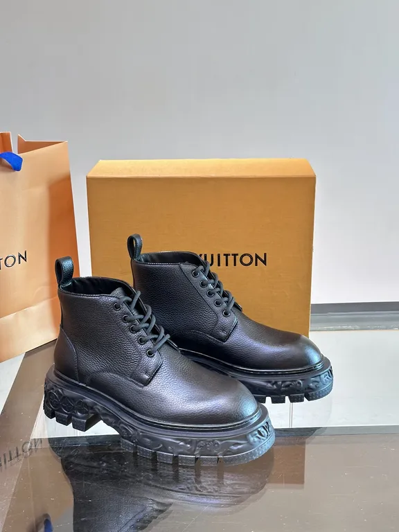 Louis Vuitton Shoe 